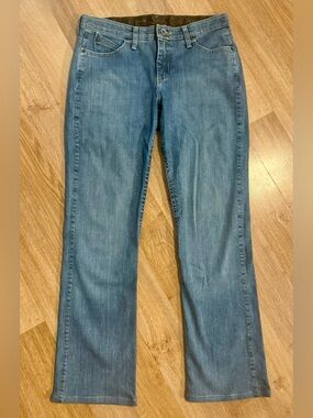 NWOT Wrangler Q BABY Women's Boot-Cut Jeans Sz 7/8 Petite
